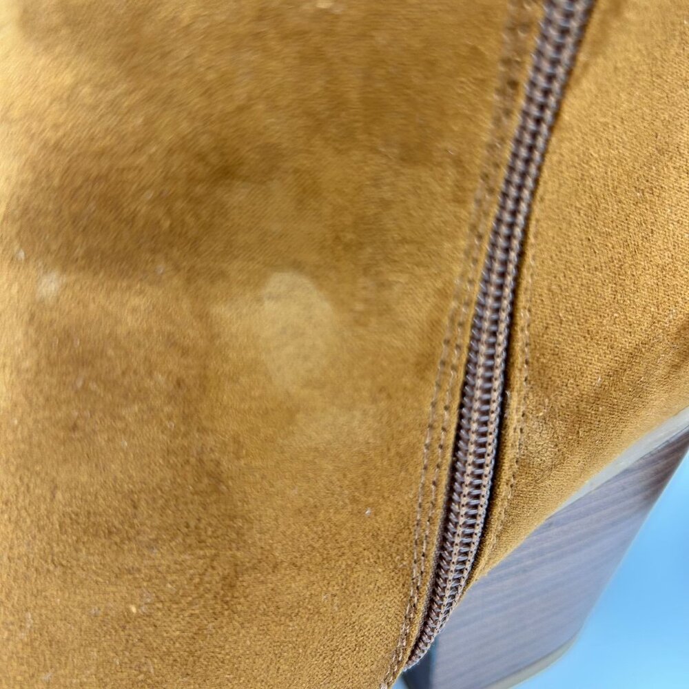 Bamboo Upstream Tan Suede Ankle Boots With Block Heel Western Size 10 Zippers - Picture 9 of 11